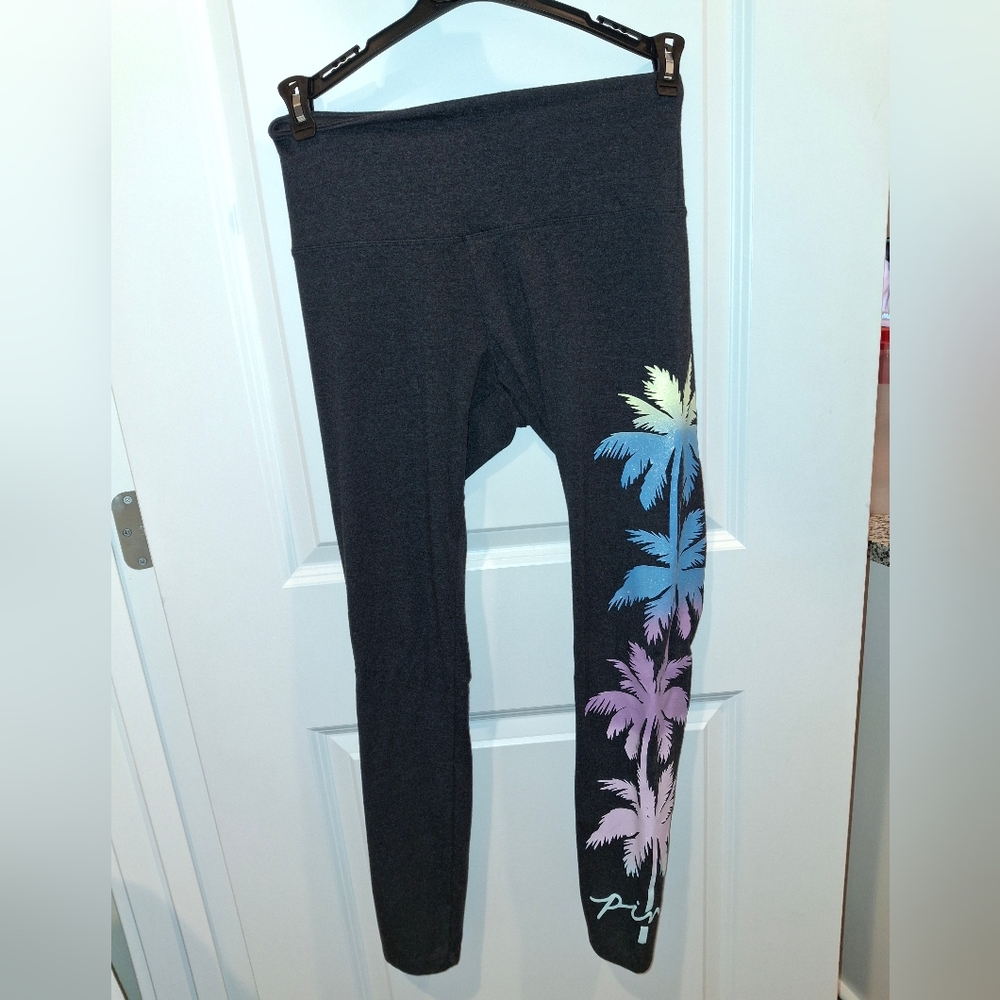💞💞 Pink Vs leggings,  palm tree shine 💞💞